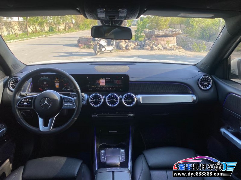 22年奔驰GLB轿车抵押车出售