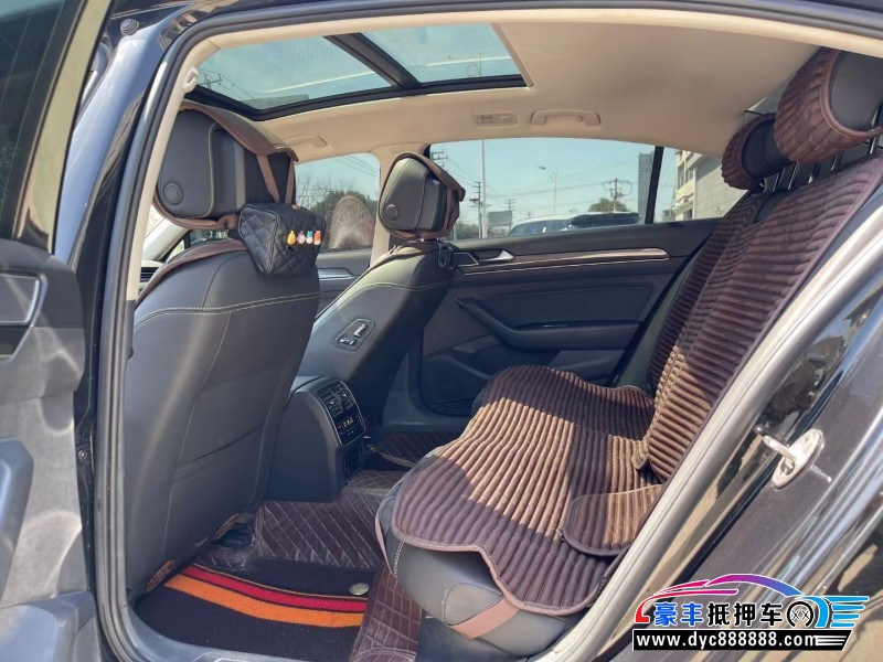 21年大众迈腾轿车抵押车出售