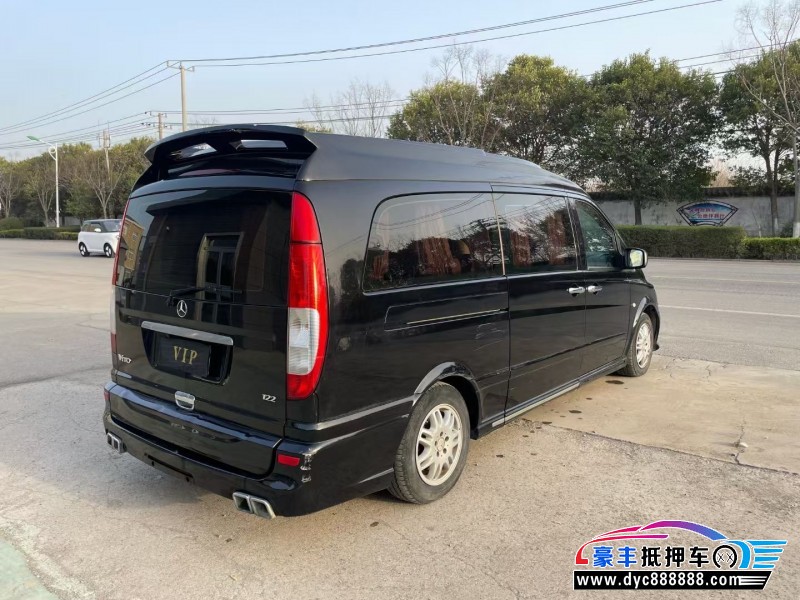 14年奔驰威霆轿车抵押车出售