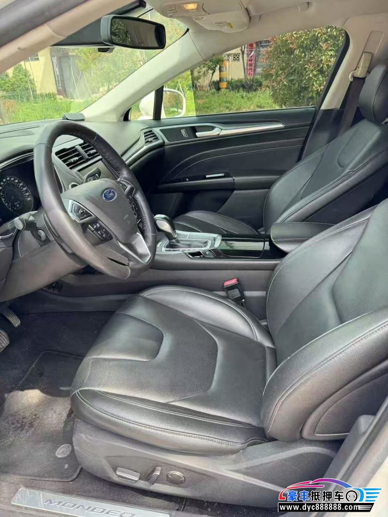 15年福特蒙迪欧轿车抵押车出售