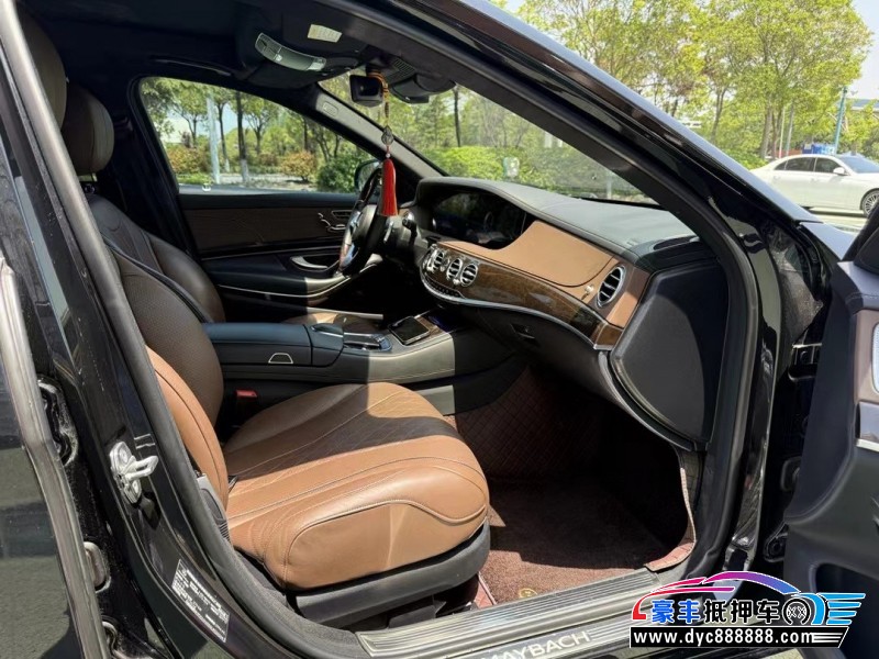 20年奔驰迈巴赫S级轿车抵押车出售