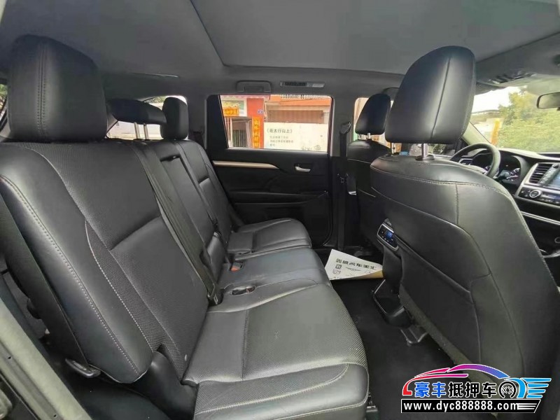 16年丰田汉兰达轿车抵押车出售