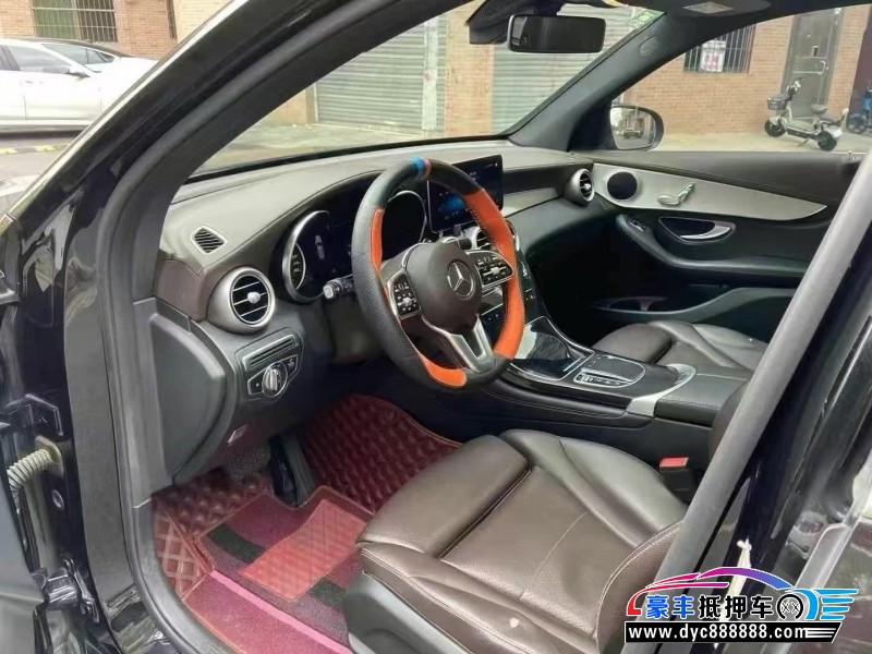 20年奔驰GLC轿车抵押车出售