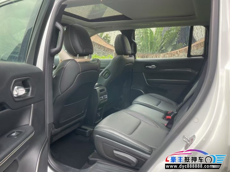 20年Jeep指挥官轿车抵押车出售