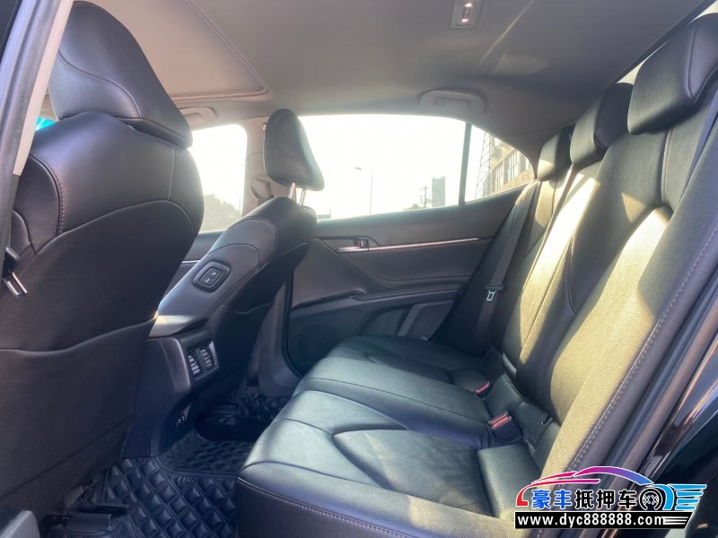 20年丰田凯美瑞轿车抵押车出售