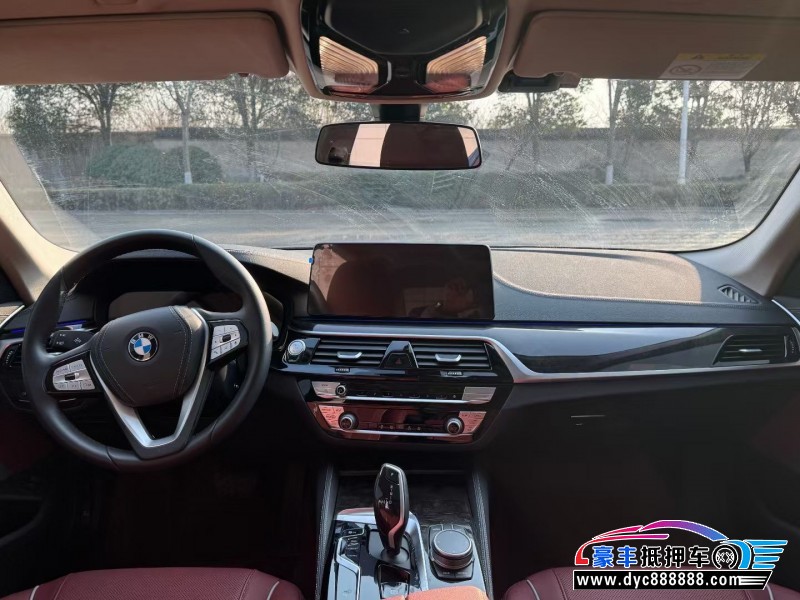 23年宝马5系轿车抵押车出售