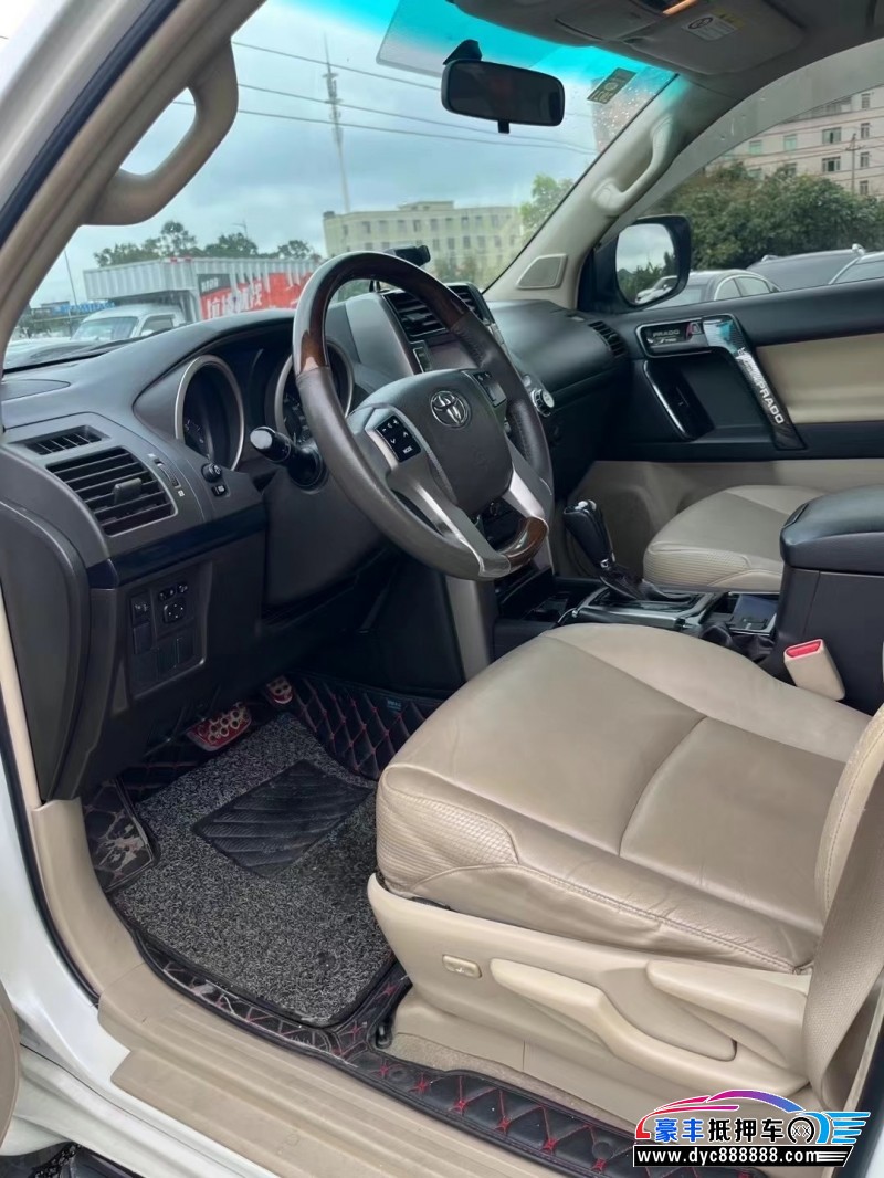 13年丰田普拉多（霸道）轿车抵押车出售