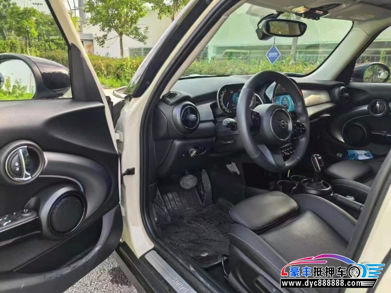 22年宝马MINI轿车抵押车出售