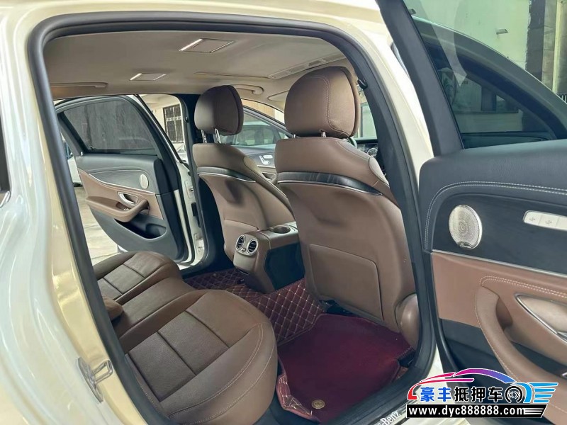 19年奔驰E轿车抵押车出售