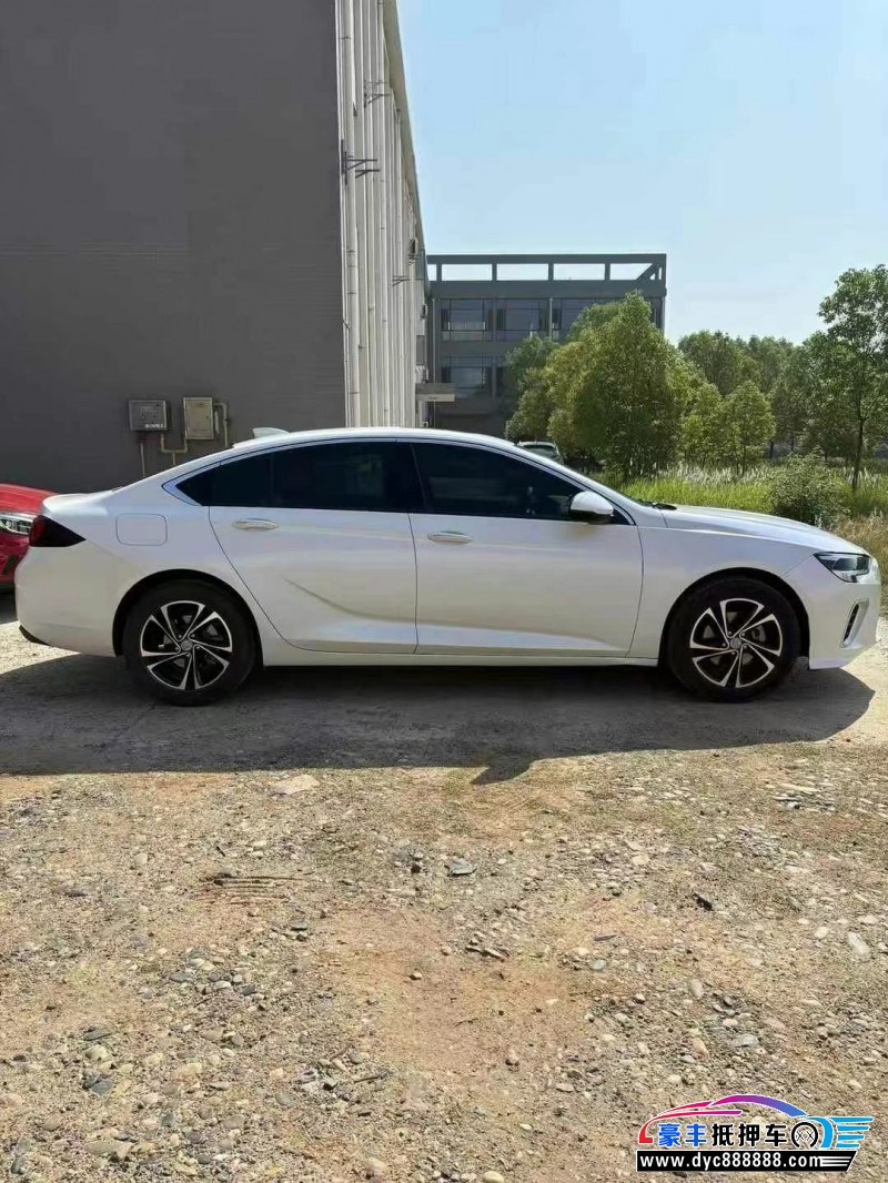 21年别克君威轿车抵押车出售