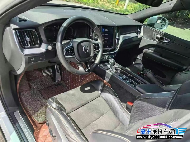 18年沃尔沃XC60轿车抵押车出售