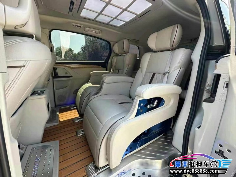 19年别克GL8轿车抵押车出售