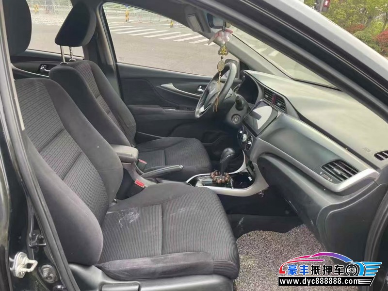 17年本田凌派轿车抵押车出售