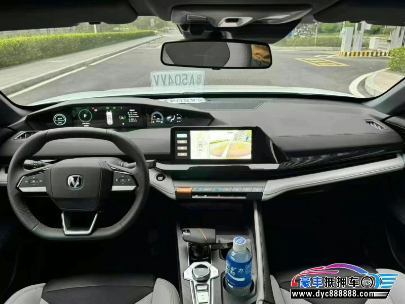 25年长安长安UNI轿车抵押车出售