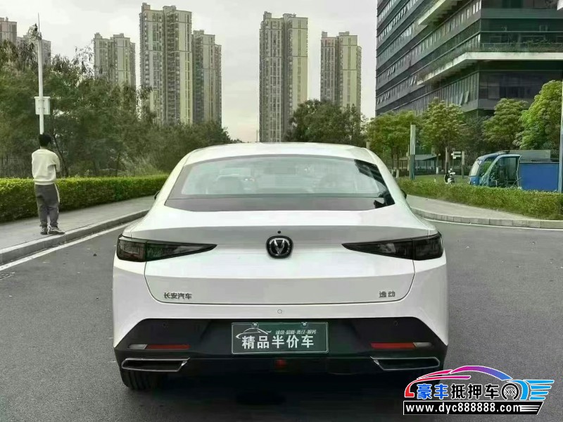 24年长安逸动轿车抵押车出售