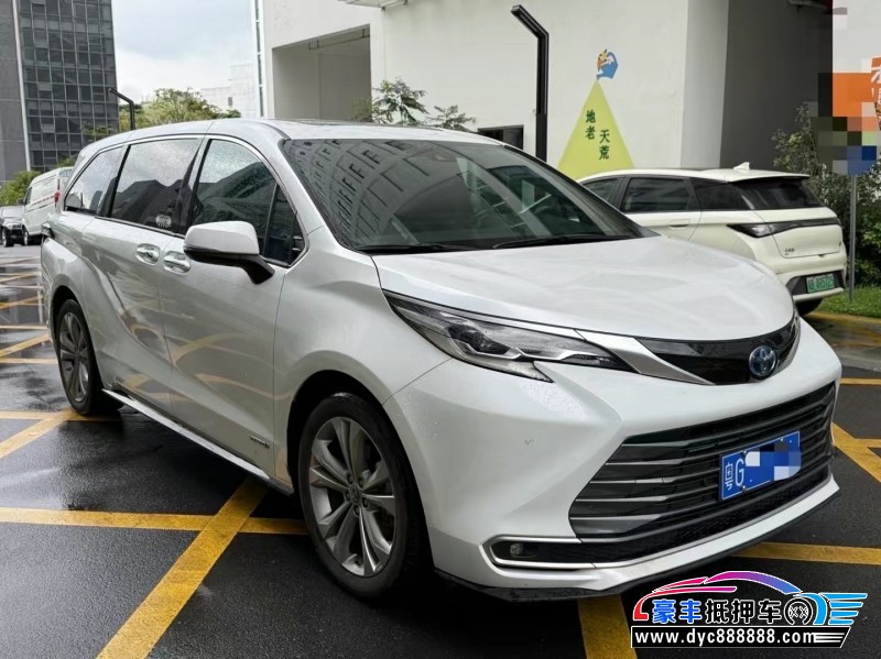 22年丰田塞纳轿车抵押车出售