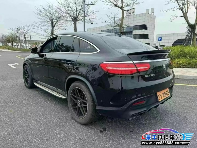 16年奔驰GLE轿车抵押车出售
