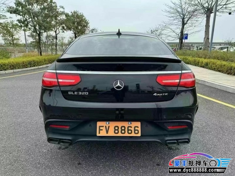 16年奔驰GLE轿车抵押车出售