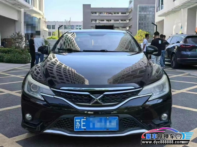 15年丰田锐志轿车抵押车出售