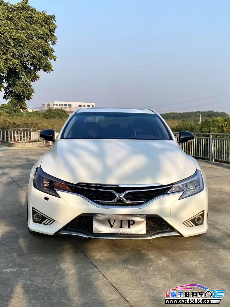 14年丰田锐志轿车抵押车出售