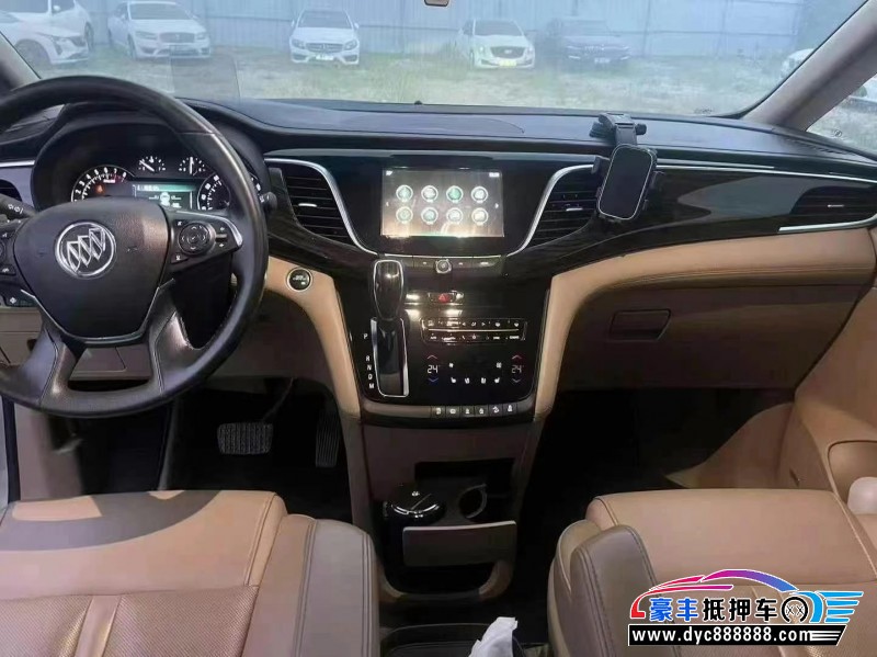 18年别克GL8MPV抵押车出售