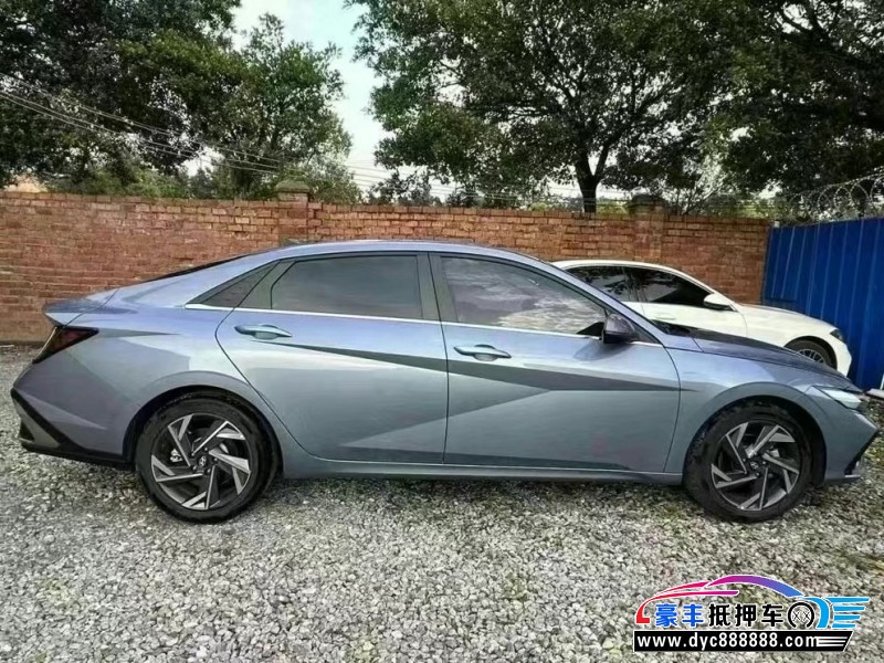 24年现代伊兰特轿车抵押车出售