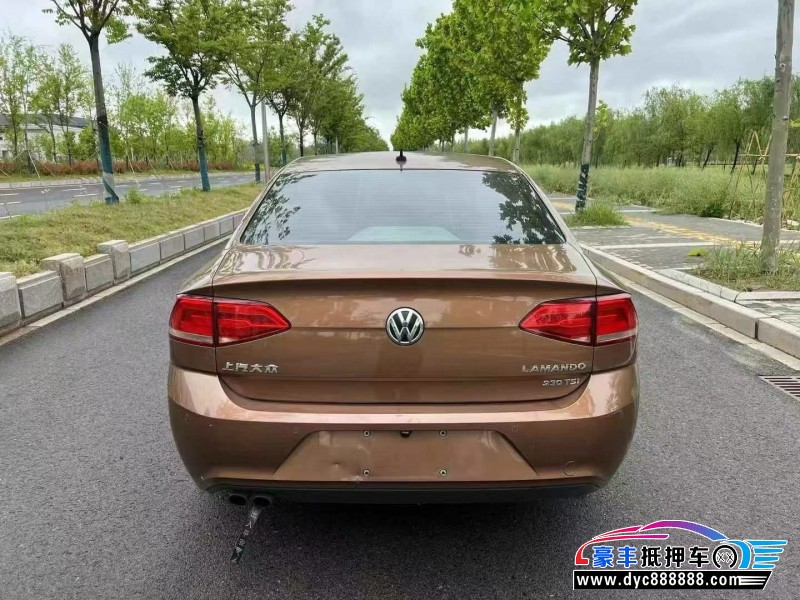 17年大众凌渡轿车抵押车出售