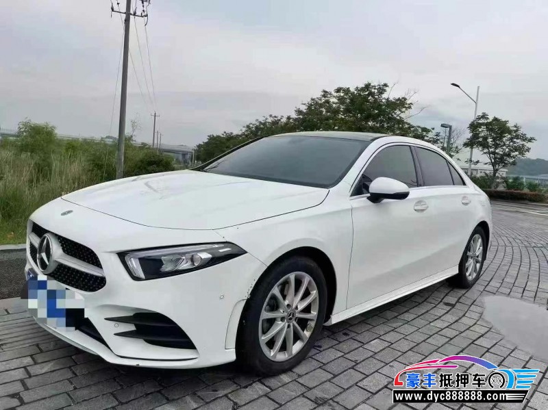 20年奔驰A轿车抵押车出售