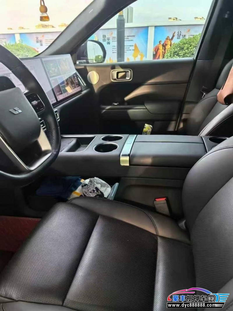 23年理想L8轿车抵押车出售