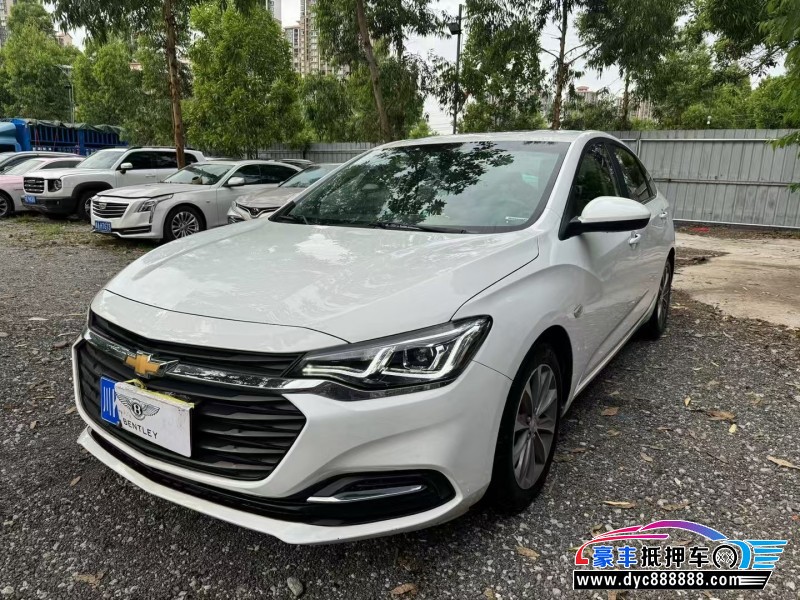 22年雪佛兰科鲁泽轿车抵押车出售