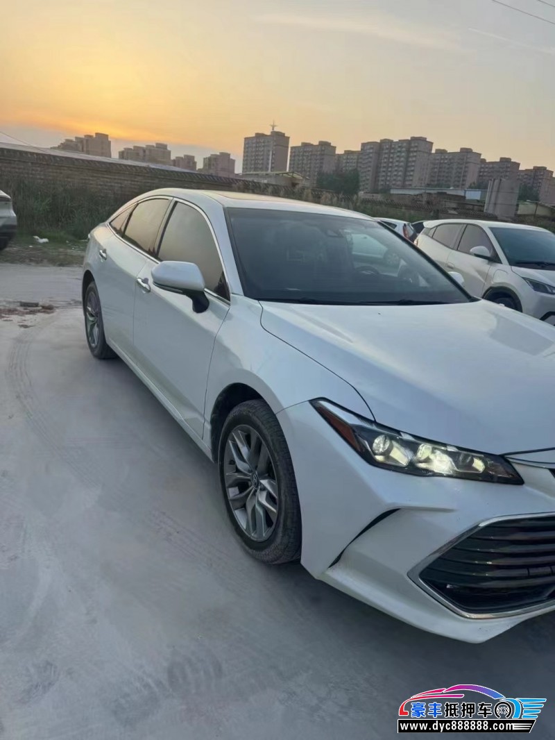 22年丰田亚洲龙轿车抵押车出售