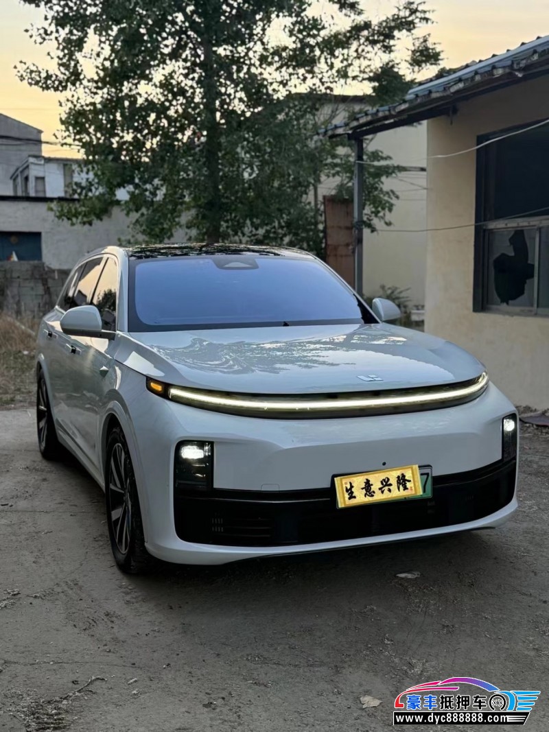 23年理想L7轿车抵押车出售