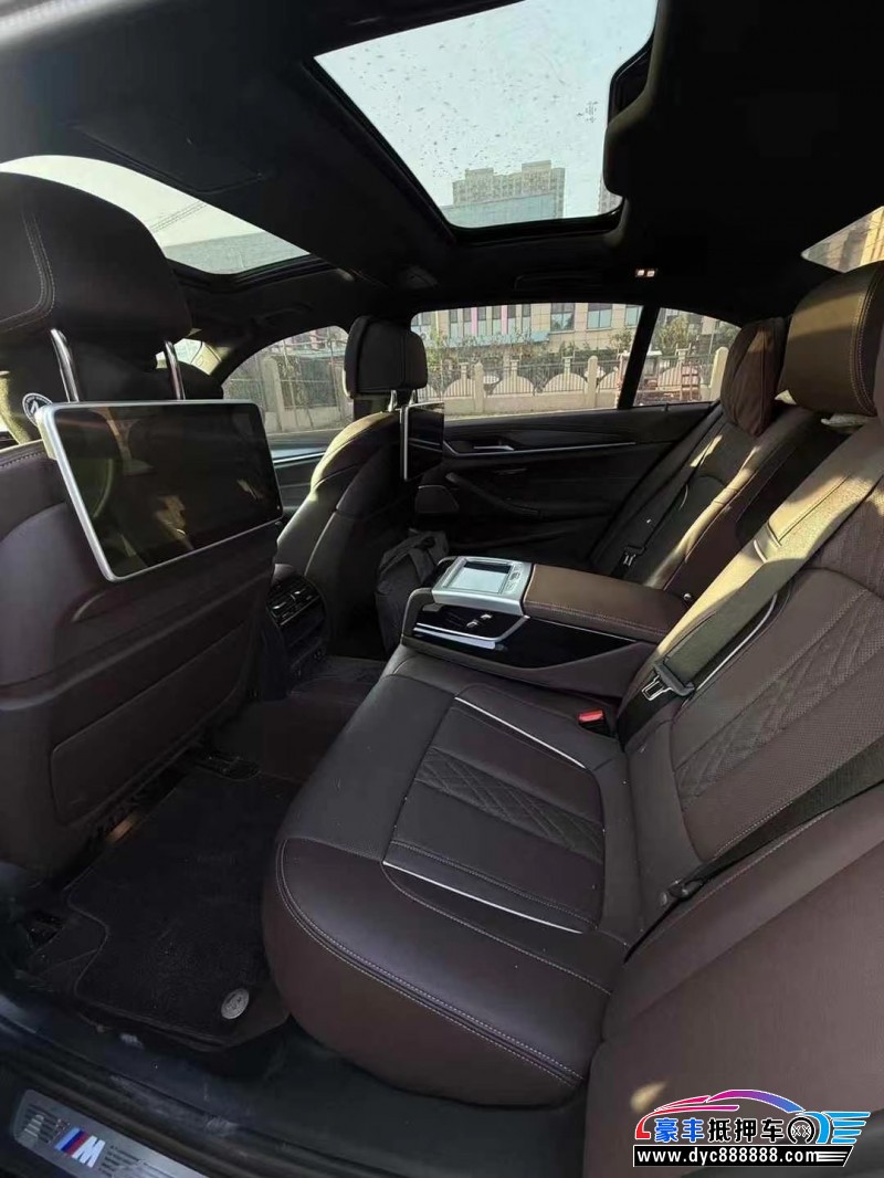 22年宝马5系轿车抵押车出售