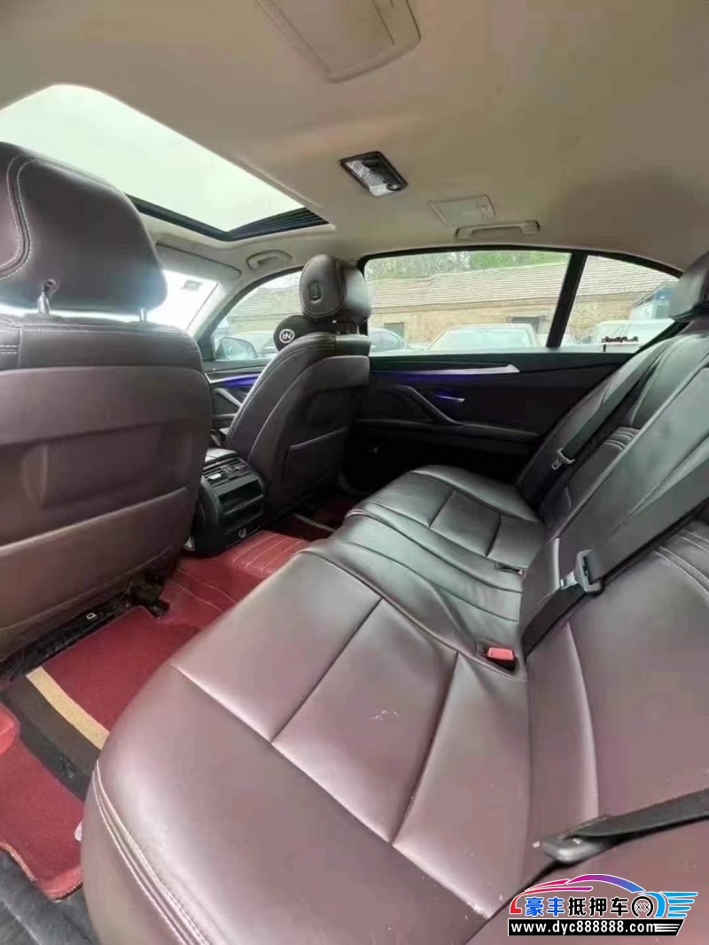 16年宝马5系轿车抵押车出售