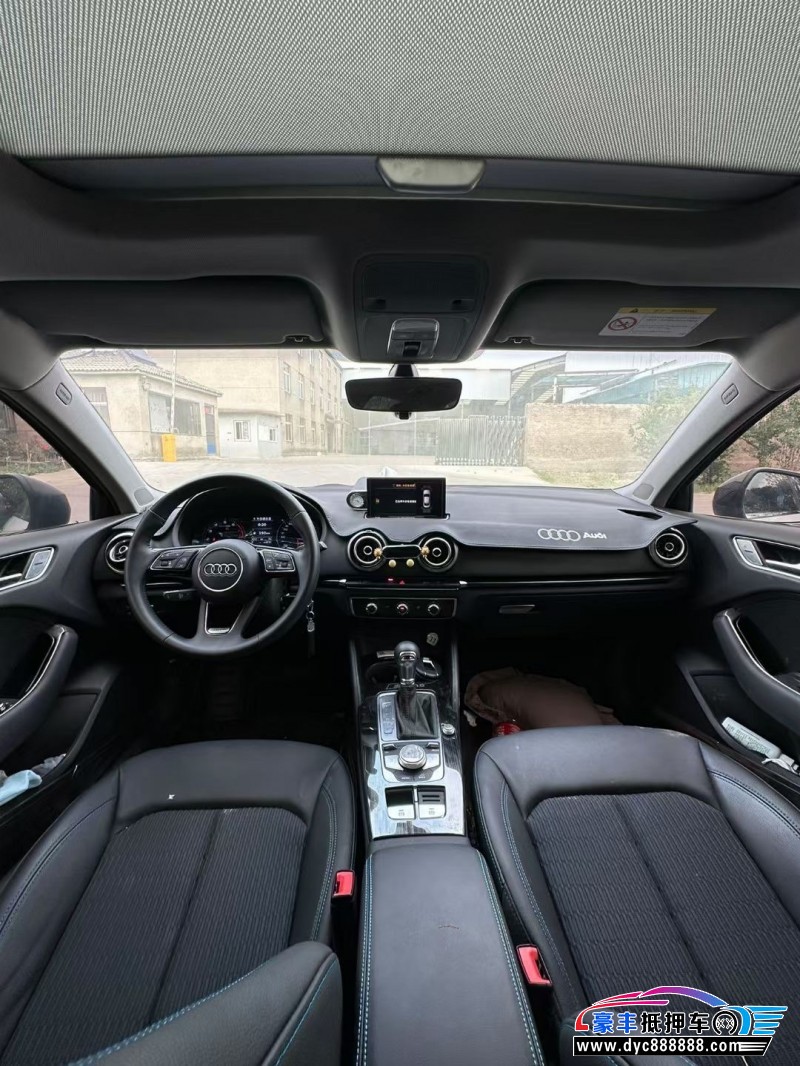 21年奥迪A3轿车抵押车出售