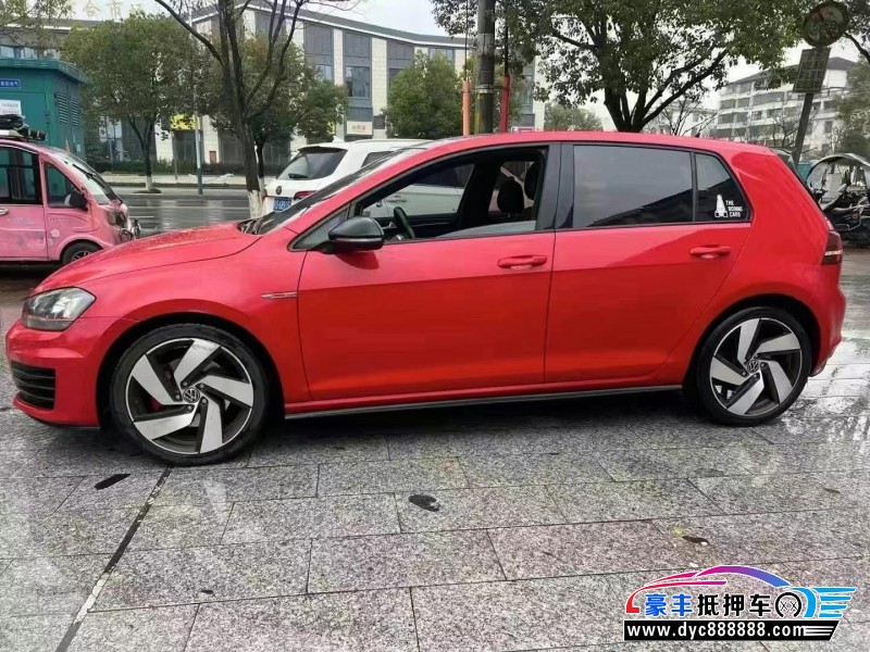 16年大众高尔夫轿车抵押车出售