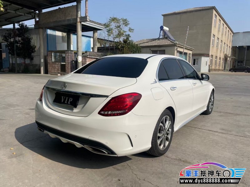 16年奔驰C轿车抵押车出售