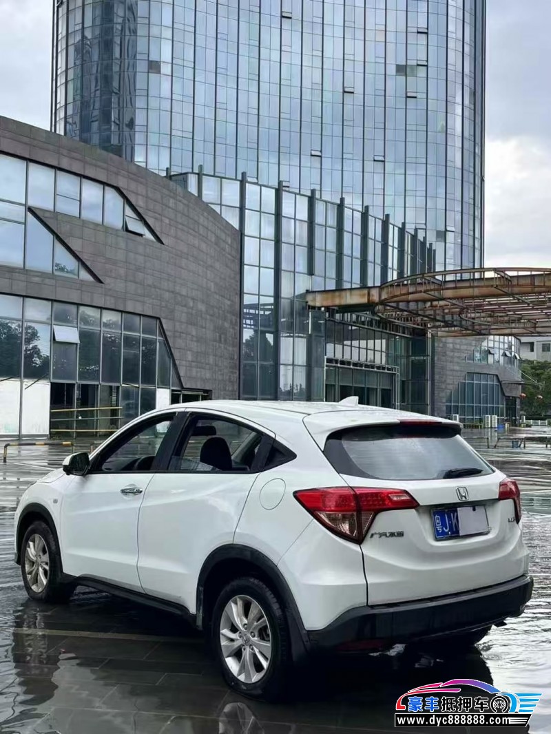 18年本田缤智轿车抵押车出售