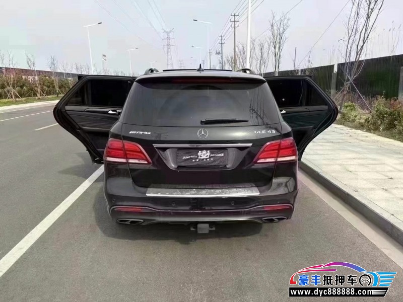 19年奔驰GLE轿车抵押车出售