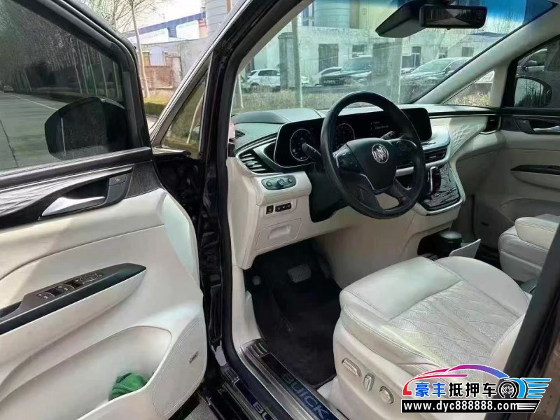 20年别克GL8轿车抵押车出售