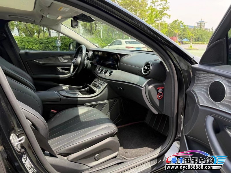 21年奔驰E轿车抵押车出售