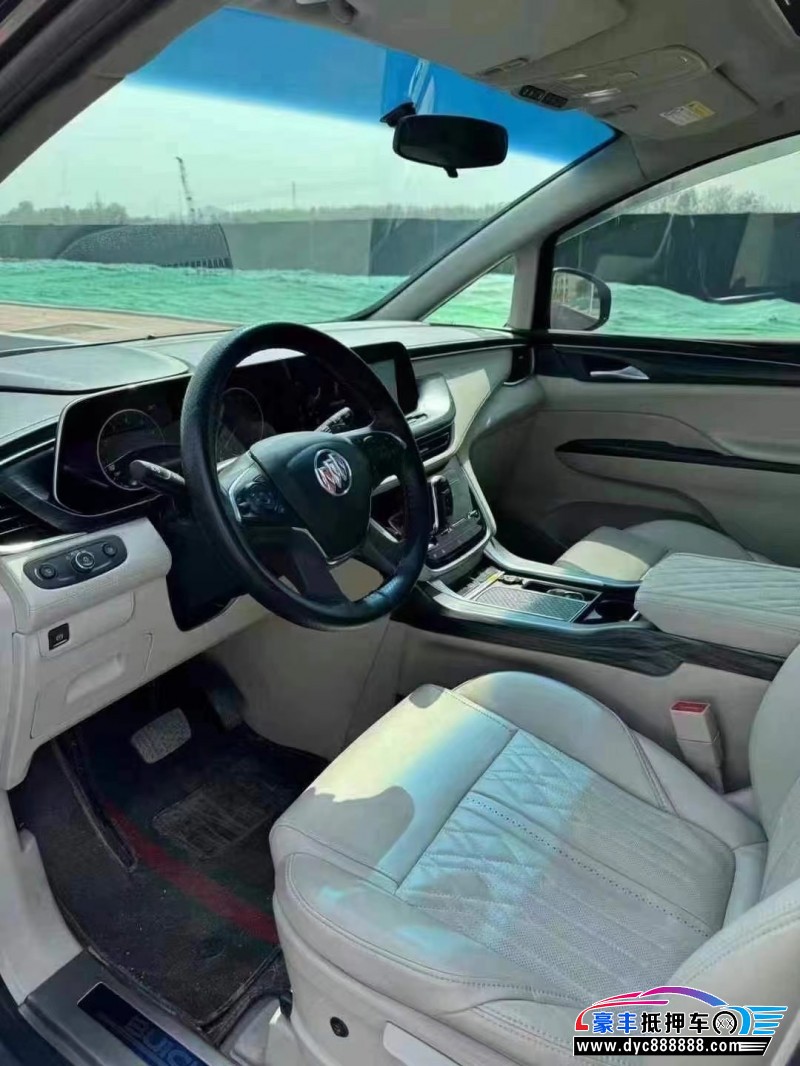 22年别克GL8轿车抵押车出售