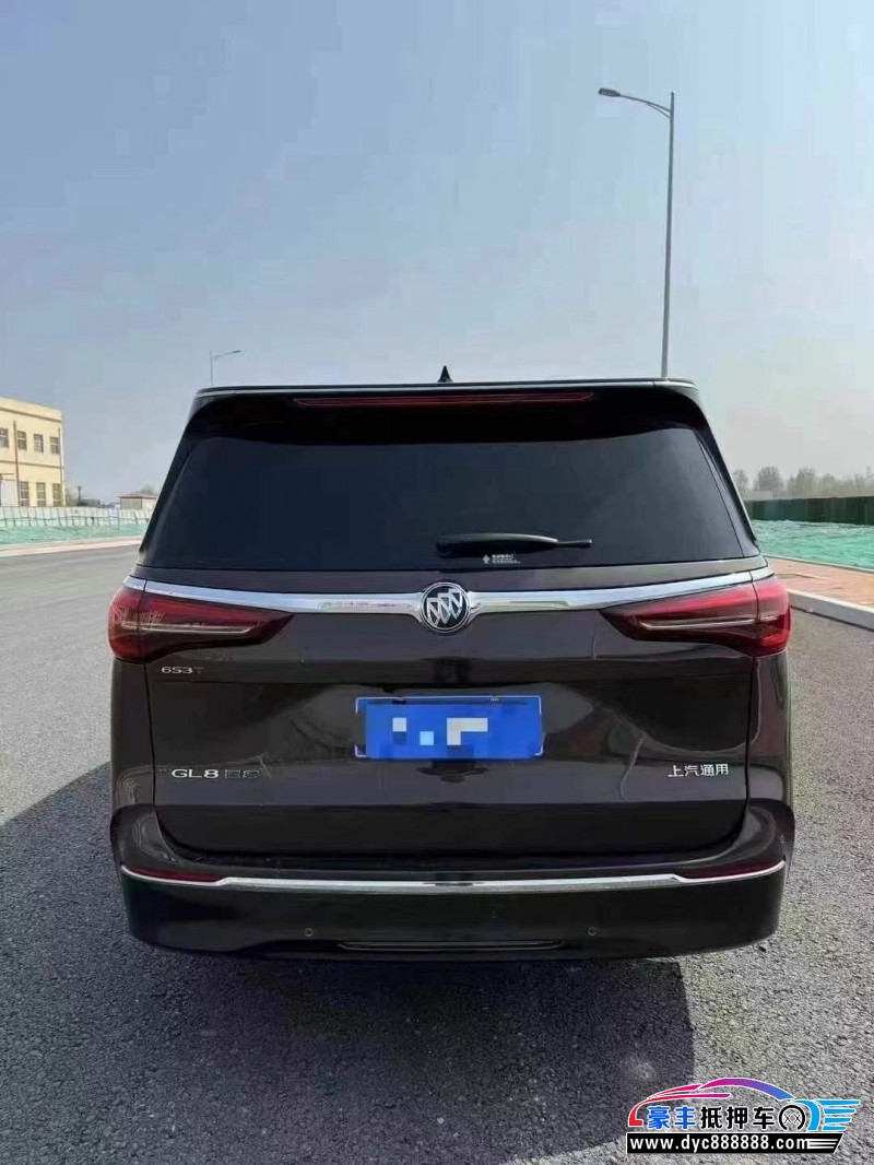 22年别克GL8轿车抵押车出售