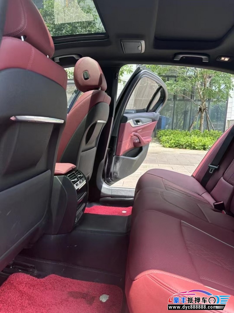 21年宝马5系轿车抵押车出售