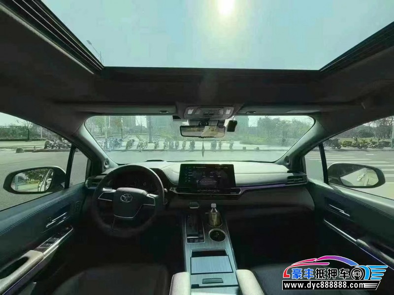 23年丰田格瑞维亚轿车抵押车出售