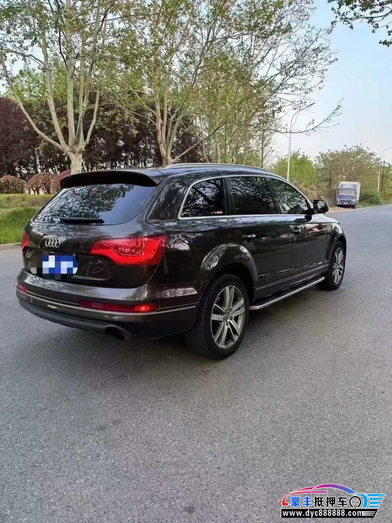13年奥迪Q7轿车抵押车出售