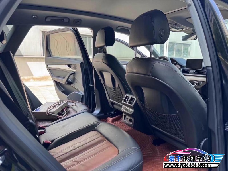 20年奥迪Q5轿车抵押车出售