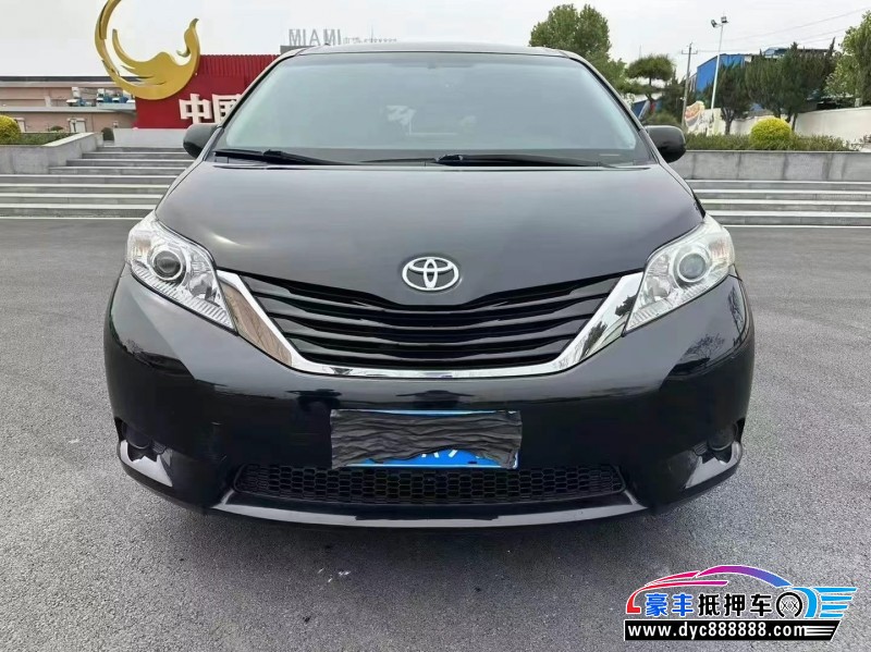 16年丰田塞纳轿车抵押车出售