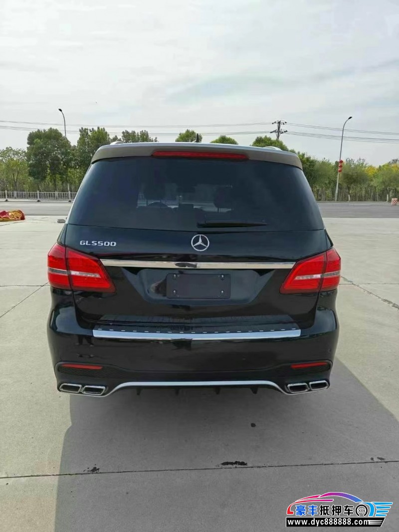 18年奔驰GLS轿车抵押车出售