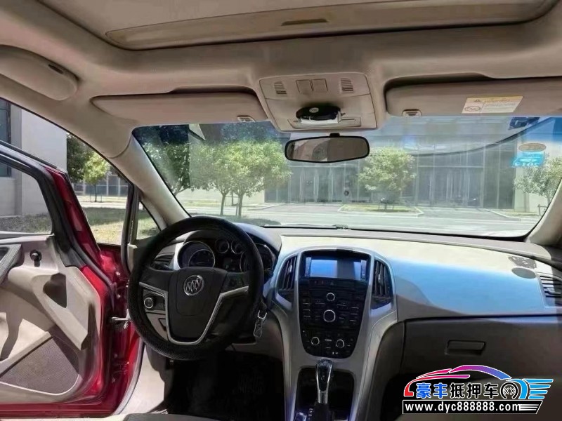 15年别克英朗轿车抵押车出售